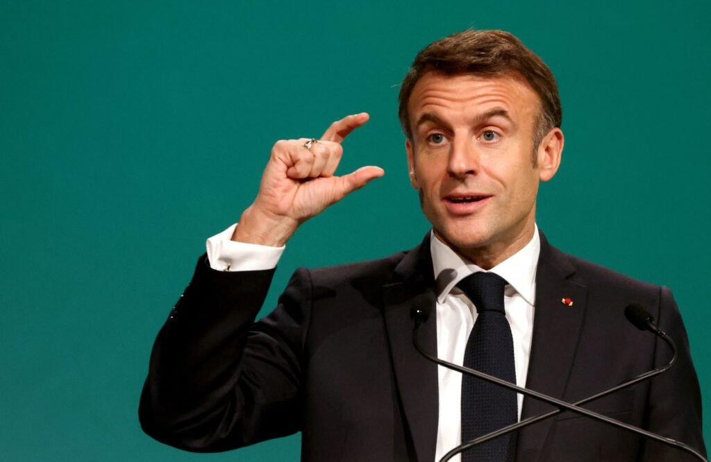 macron-quer-combater-crise-de-natalidade-na-frana