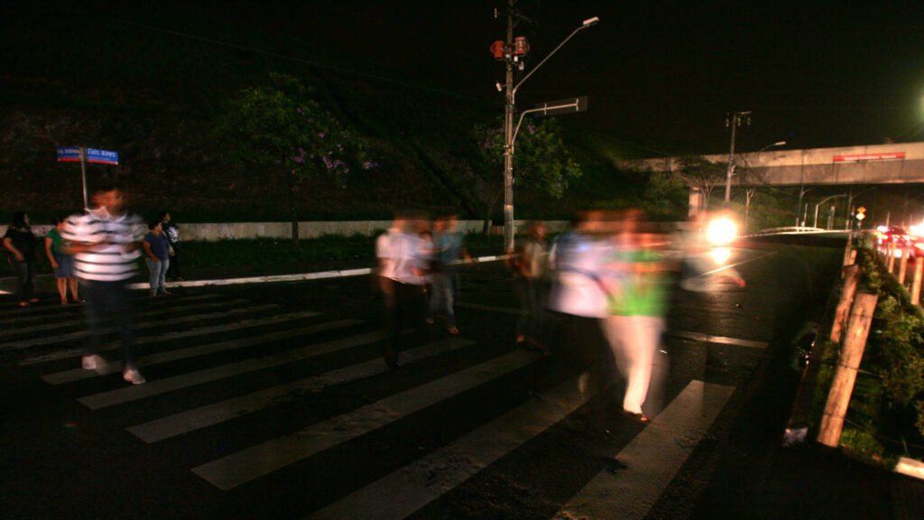 apesar-de-dois-grandes-apages-em-2023,-ano-teve-menor-mdia-de-falta-de-energia-em-23-anos