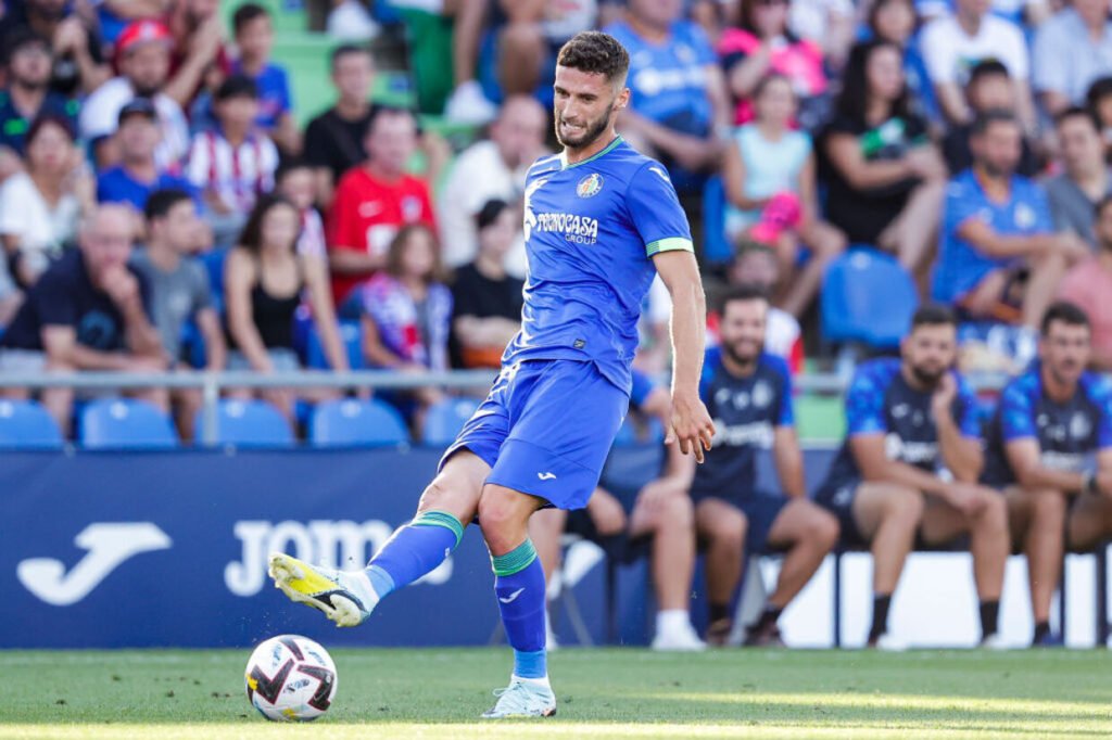 Quem o zagueiro portugus que vira opo no Fla aps no de Bragantino por Ortiz? quem-o-zagueiro-portugus-que-vira-opo-no-fla-aps-no-de-bragantino-por-ortiz?