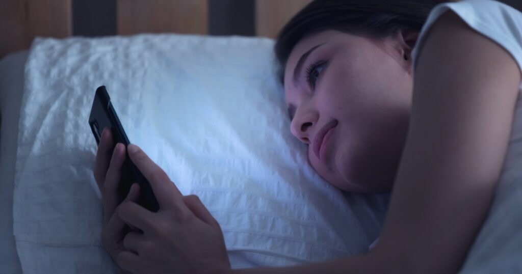Celular no modo noturno melhora o sono? Pesquisa d veredicto inesperado celular-no-modo-noturno-melhora-o-sono?-pesquisa-d-veredicto-inesperado