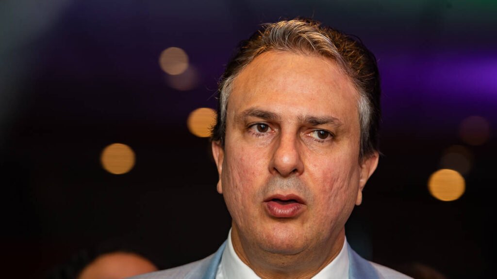 Fies Social pode atender 1,2 milhes de estudantes que devem mais de R$ 55 bilhes fies-social-pode-atender-1,2-milhes-de-estudantes-que-devem-mais-de-r$-55-bilhes