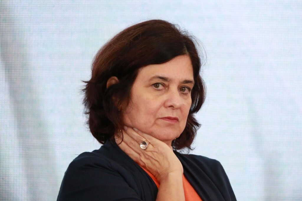 internaes-por-dengue-no-brasil-chegam-a-4-mil-por-ms