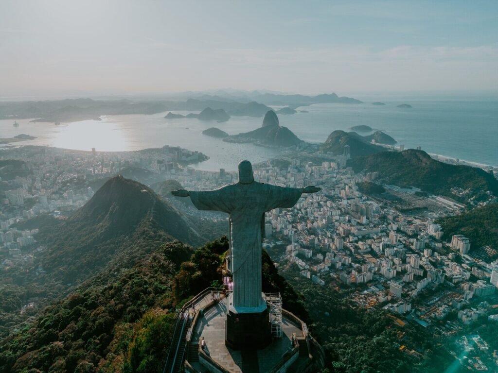 Viajar no Carnaval: 5 destinos para curtir a folia ou fugir do agito viajar-no-carnaval:-5-destinos-para-curtir-a-folia-ou-fugir-do-agito