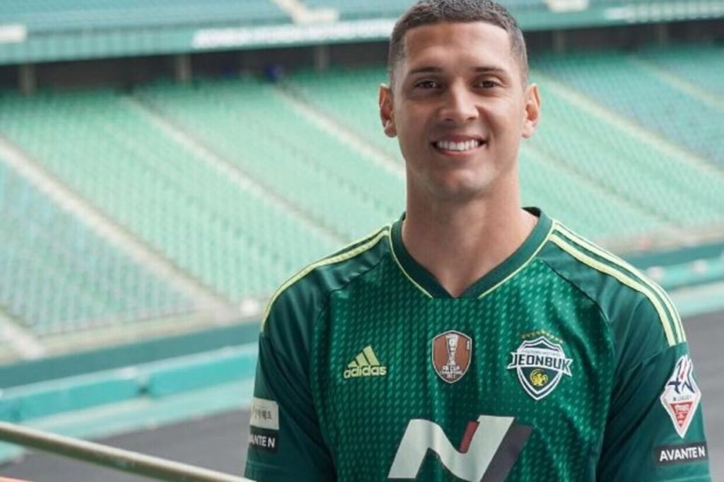 Tiago, de Orob para a Coreia: dois anos seguidos de artilharia e o desafio no gigante tiago,-de-orob-para-a-coreia:-dois-anos-seguidos-de-artilharia-e-o-desafio-no-gigante