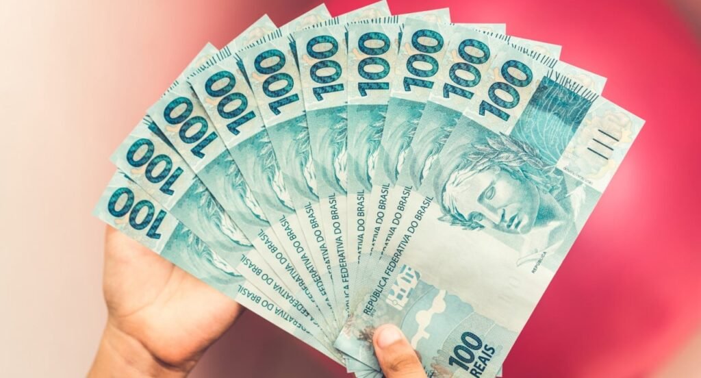 DECISO HOJE (16/02) Bnus de R$ 300 para grupos com 2 filhos de at 7 anos faz a alegria de brasileiros deciso-hoje-(16/02)-bnus-de-r$-300-para-grupos-com-2-filhos-de-at-7-anos-faz-a-alegria-de-brasileiros