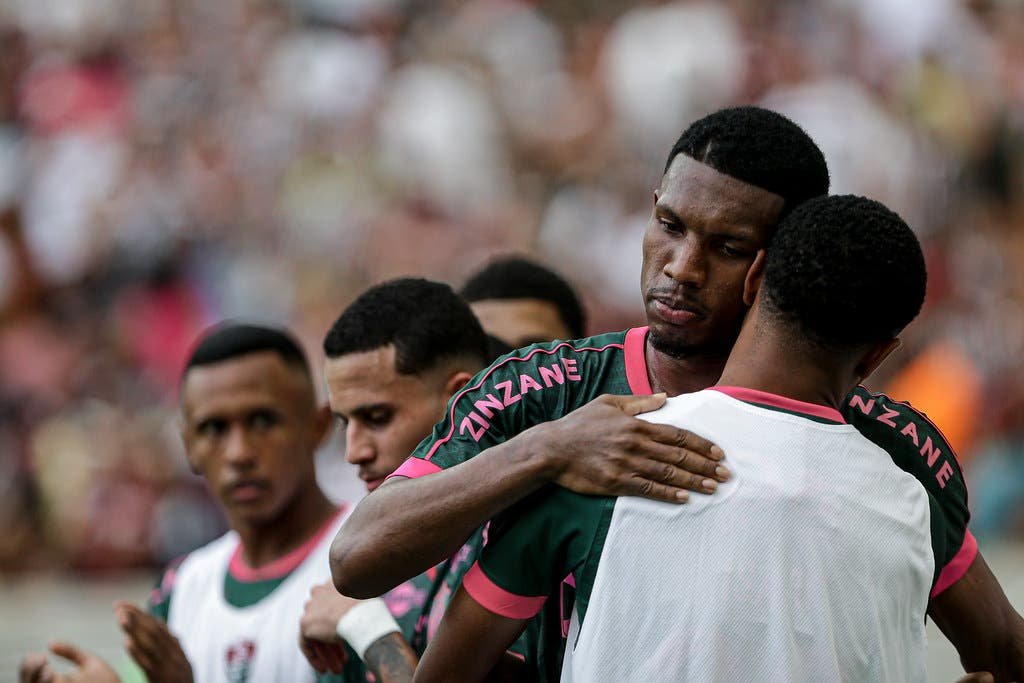 Lel comenta dificuldades em 2023 e volta antecipada das frias: Nunca deixei de trabalhar lel-comenta-dificuldades-em-2023-e-volta-antecipada-das-frias:-nunca-deixei-de-trabalhar