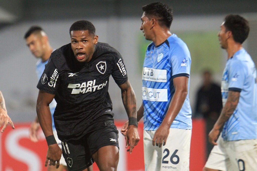 botafogo-alimenta-fantasmas-de-2023-e-cede-empate-ao-aurora-no-ltimo-minuto