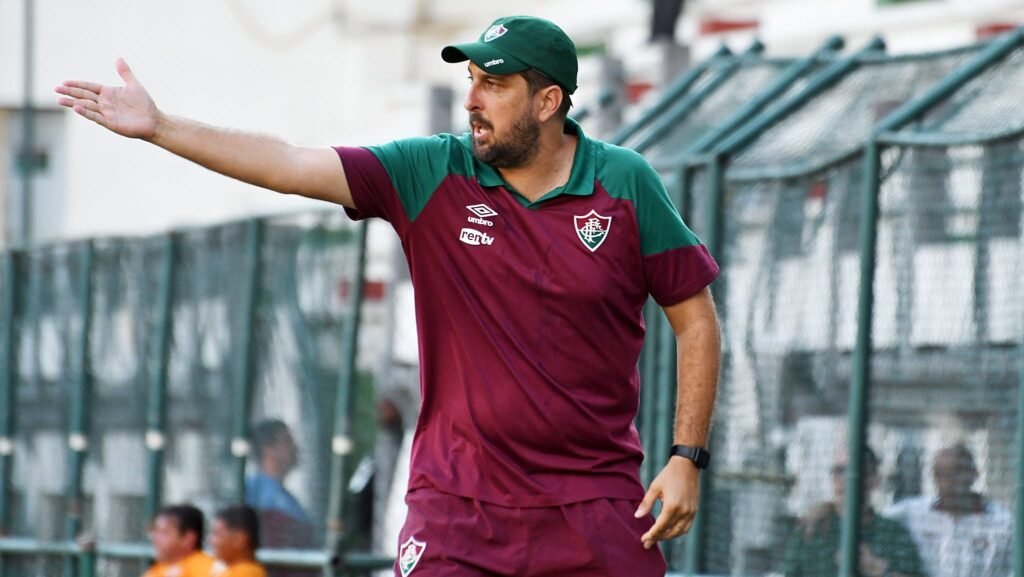 fluminense-anuncia-novo-tcnico-da-equipe-sub-20