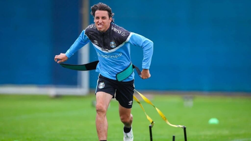 grmio-hoje:-diretoria-avalia-renovao-de-contrato-com-geromel