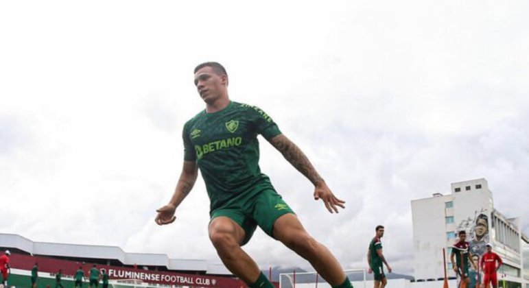 Postagem indica tempo restante de recuperao de Calegari, do Fluminense postagem-indica-tempo-restante-de-recuperao-de-calegari,-do-fluminense