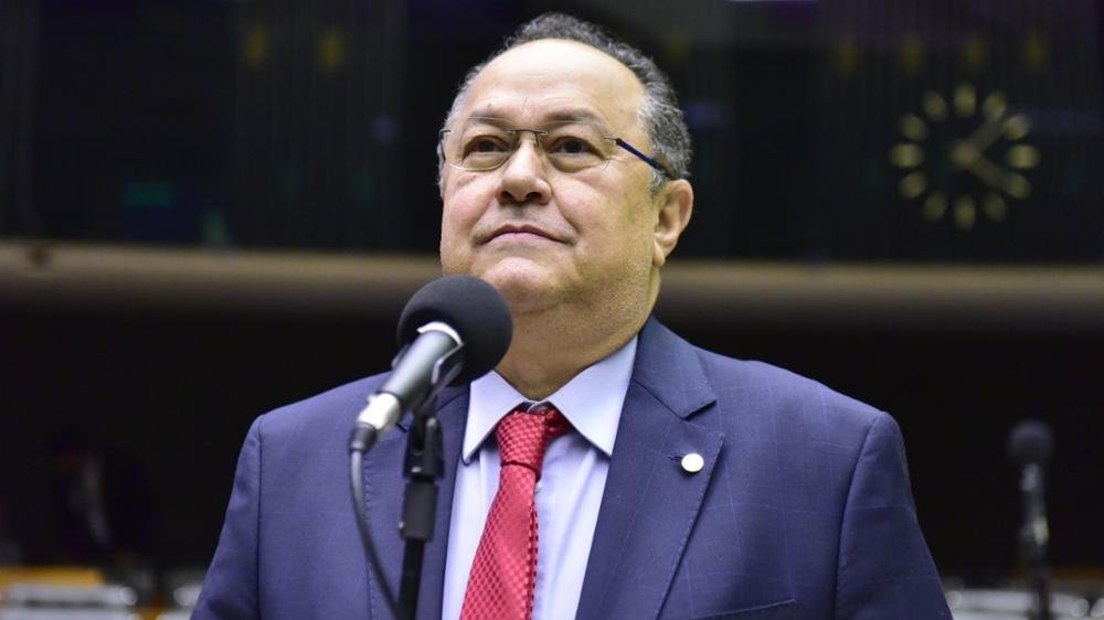 Silas Cmara eleito presidente da Comisso de Comunicao silas-cmara-eleito-presidente-da-comisso-de-comunicao