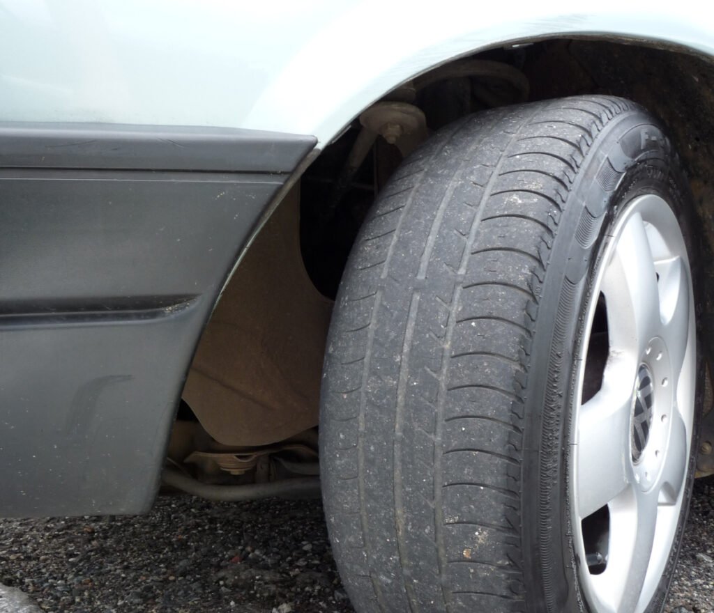 no-ignore!-os-sinais-que-pneus-desgastados-podem-dar-sobre-a-manuteno-do-carro
