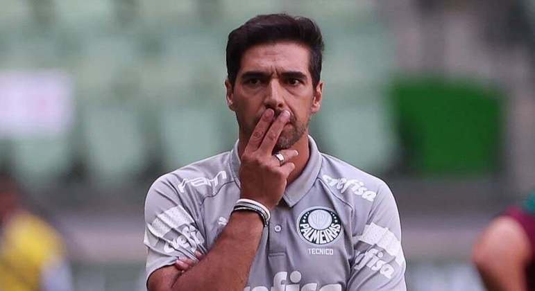Abel Ferreira, do Palmeiras, faz minuto de silncio e se posiciona sobre polmica com dirigente do So Paulo abel-ferreira,-do-palmeiras,-faz-minuto-de-silncio-e-se-posiciona-sobre-polmica-com-dirigente-do-so-paulo