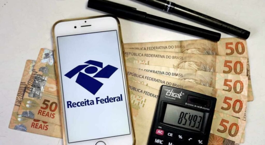 qual-declarao-do-imposto-de-renda-eu-devo-escolher-para-enviar-receita-federal?