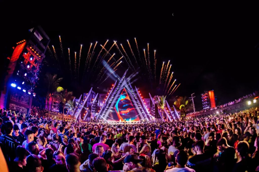 henry-freitas-grava-dvd-com-participaes-especiais,-mega-estrutura-e-ingressos-esgotados