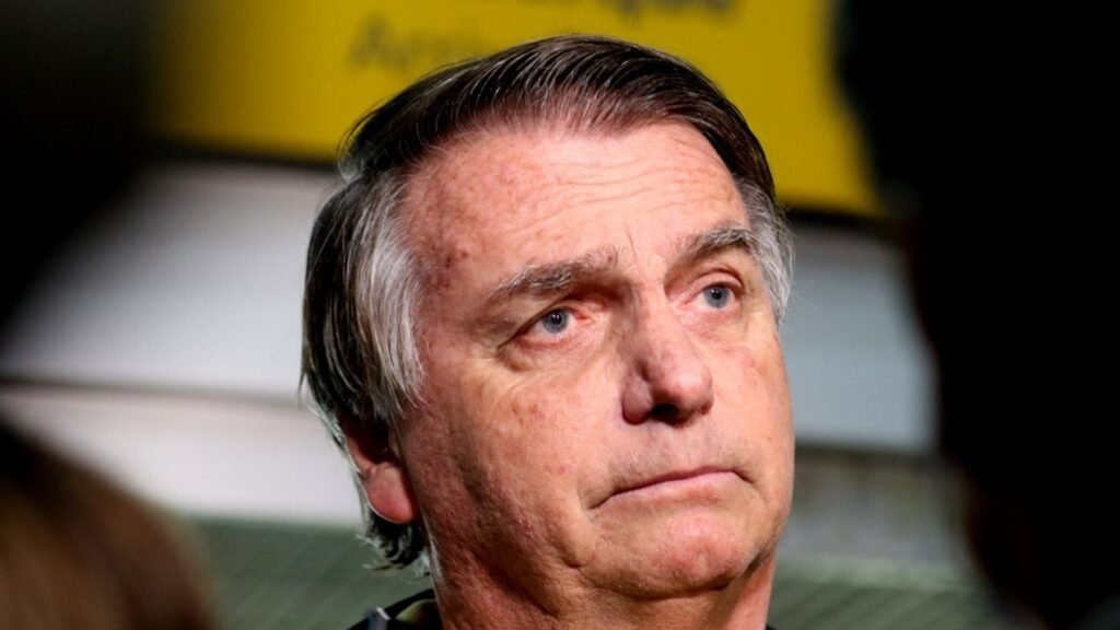 Entenda por que a PF indiciou Bolsonaro e mais 16 pessoas por fraude em dados de vacinao entenda-por-que-a-pf-indiciou-bolsonaro-e-mais-16-pessoas-por-fraude-em-dados-de-vacinao