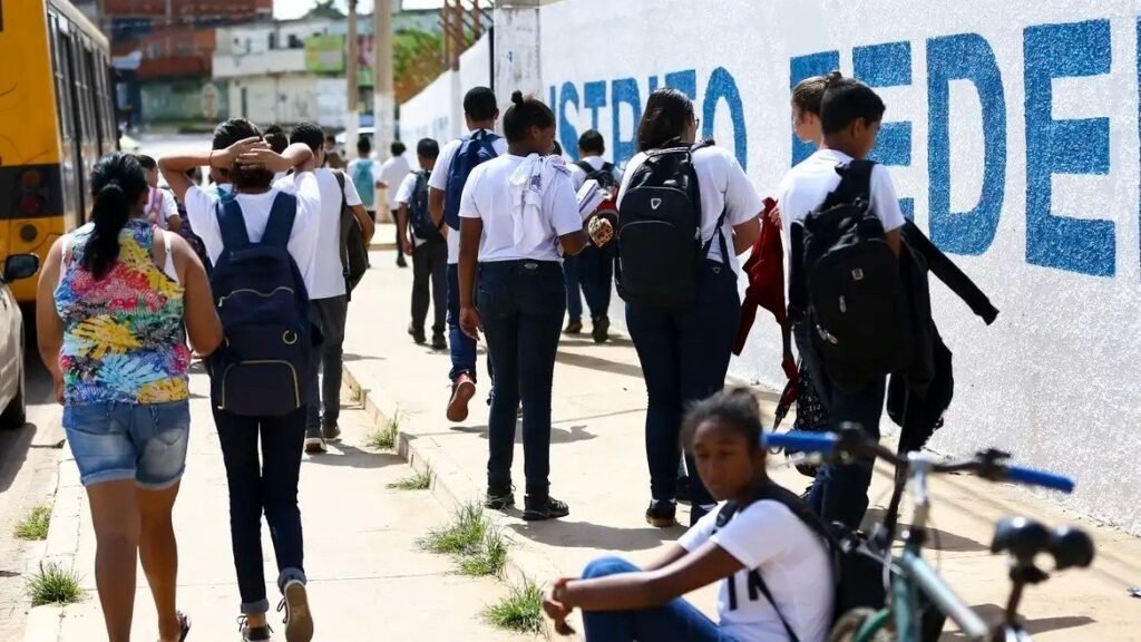 Governo faz acordo com relator, e Novo Ensino Mdio ser votado nesta quarta-feira governo-faz-acordo-com-relator,-e-novo-ensino-mdio-ser-votado-nesta-quarta-feira