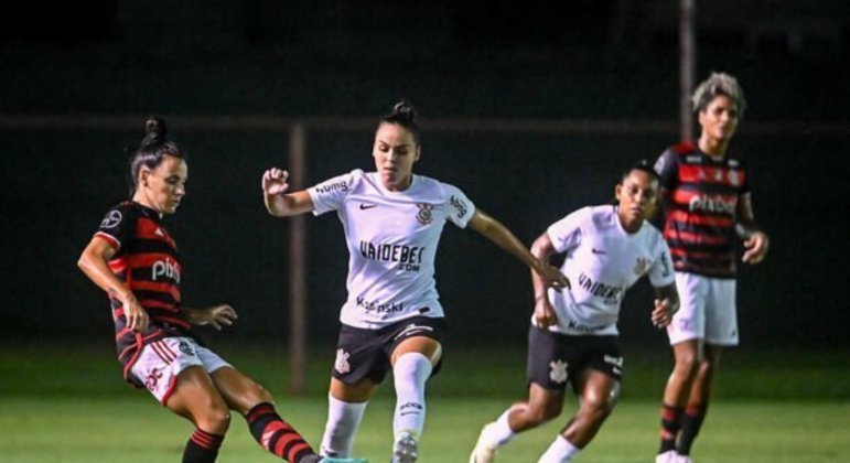 Corinthians 100% atropela o lanterna Fla no Brasileiro feminino corinthians-100%-atropela-o-lanterna-fla-no-brasileiro-feminino