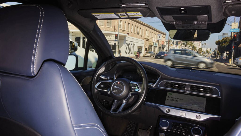 Los Angeles: como uma cidade obcecada por carros encara os veculos autnomos los-angeles:-como-uma-cidade-obcecada-por-carros-encara-os-veculos-autnomos
