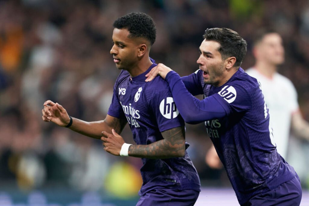 com-vini-jr-suspenso,-rodrygo-resolve-e-real-madrid-bate-athletic-no-bernabu