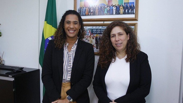 Nmero de funcionrios brancos diminui, enquanto pretos e demais etnias aumentam em 10 anos nmero-de-funcionrios-brancos-diminui,-enquanto-pretos-e-demais-etnias-aumentam-em-10-anos