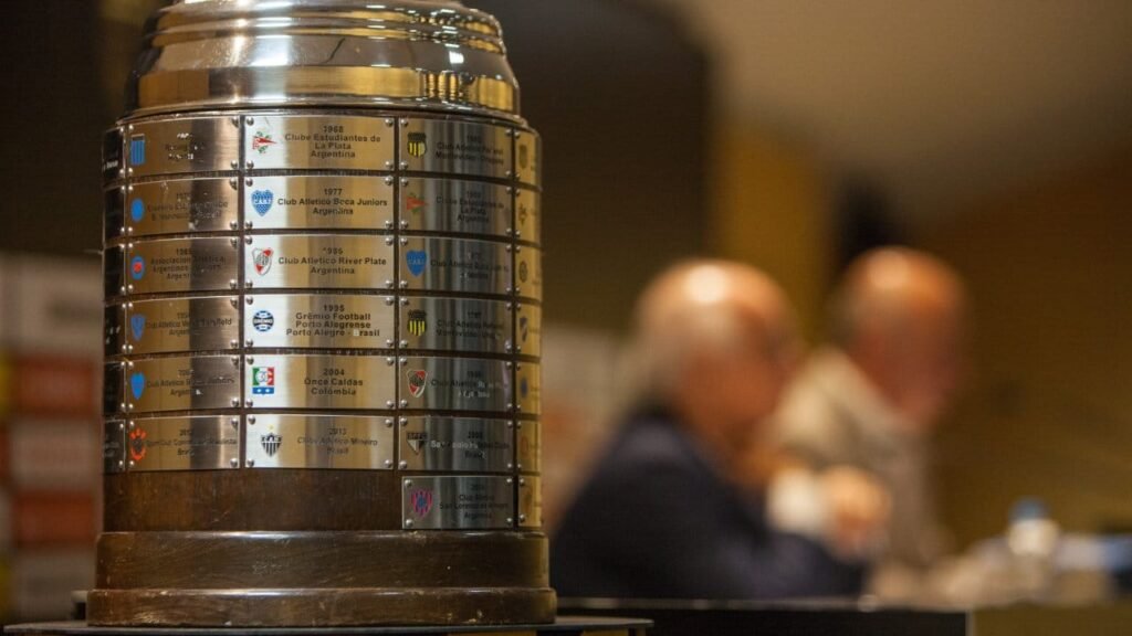 libertadores-comea-nesta-noite-com-grmio-e-flamengo-em-campo.-veja-os-jogos!