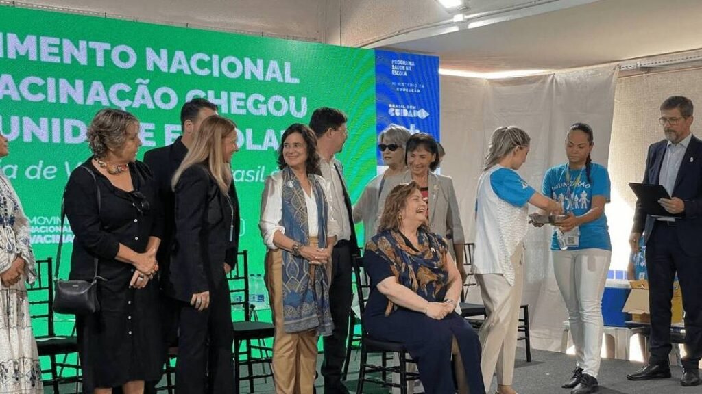 preocupado-com-sarampo,-hpv-e-covid-19,-ministrio-da-sade-lana-campanha-de-vacinao-nas-escolas