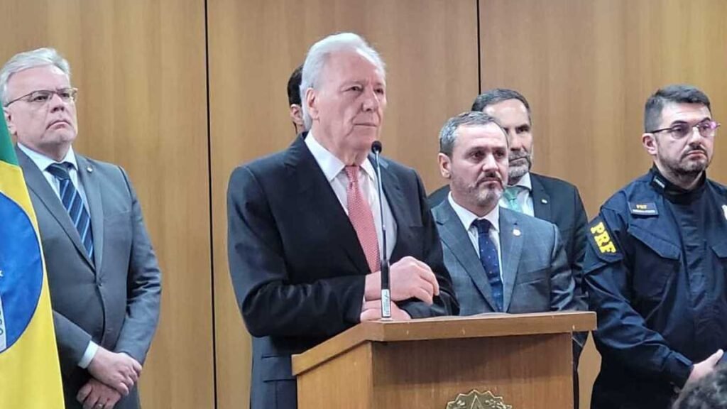 recapturados,-fugitivos-de-mossor-‘voltaro-para-o-lugar-de-onde-saram’,-diz-ministro