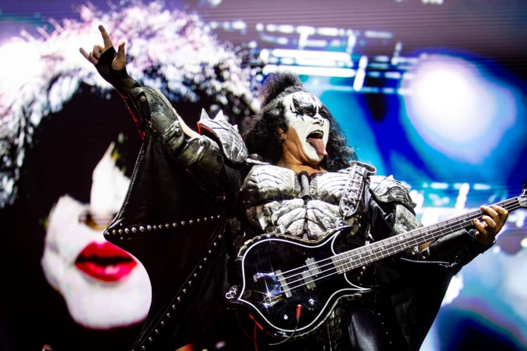 Barato demais? KISS vende catlogo musical e at o visual de suas icnicas pinturas faciais barato-demais?-kiss-vende-catlogo-musical-e-at-o-visual-de-suas-icnicas-pinturas-faciais