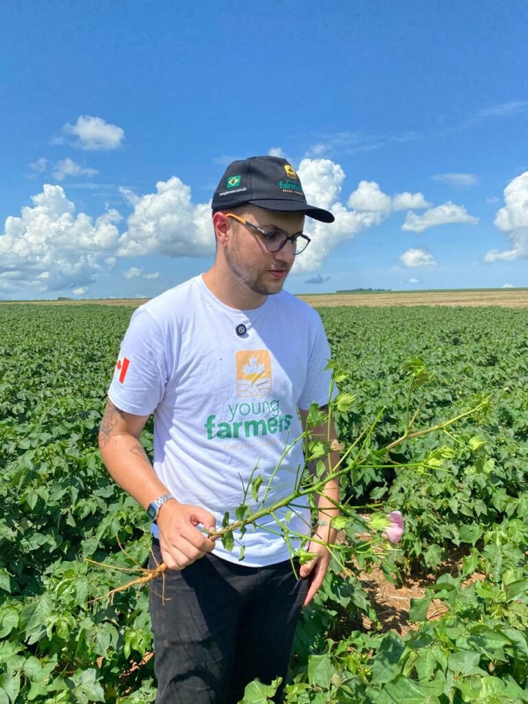 Jovem talento do agro embarca para o Canadá em busca de ampliar conhecimento no setor