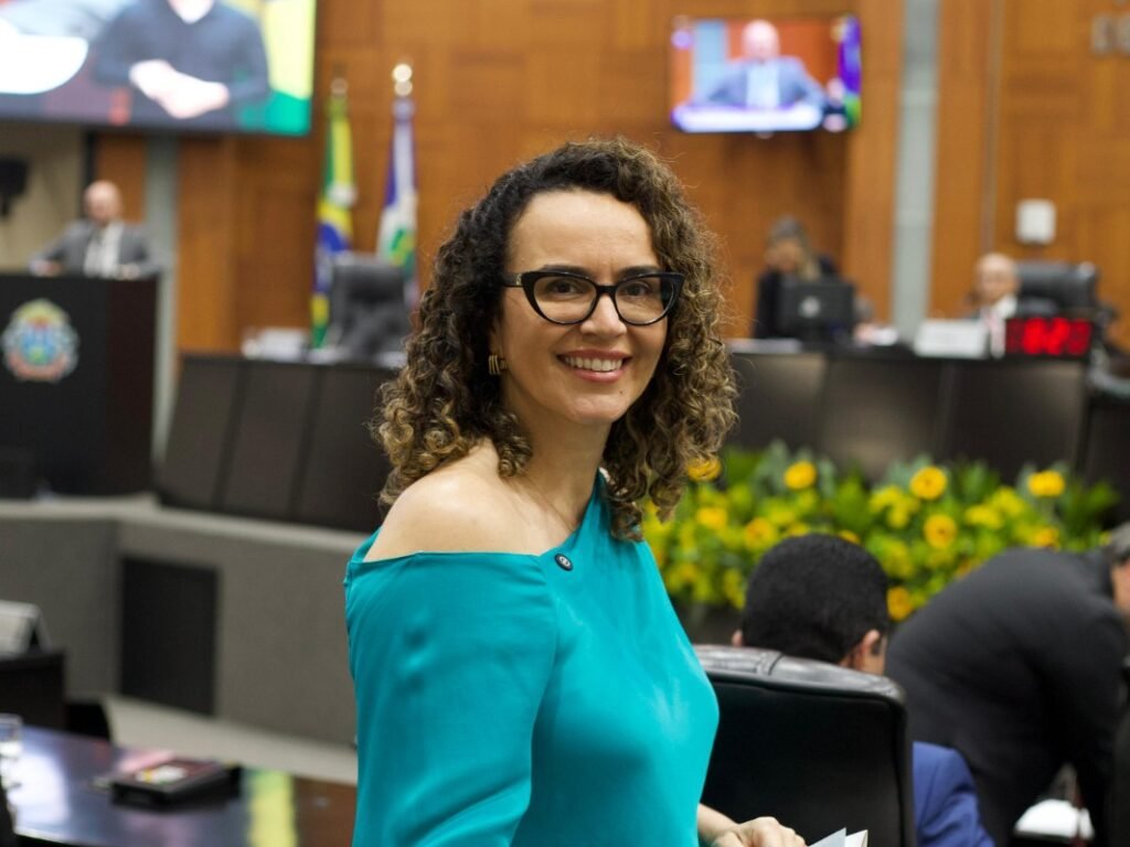 Sheila Klener reassume mandato na Assembleia Legislativa de Mato Grosso