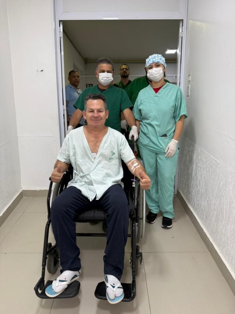Virginia Mendes compartilha imagens de Mauro internado e agradece por “milagre”; governador pode deixar hospital ainda hoje