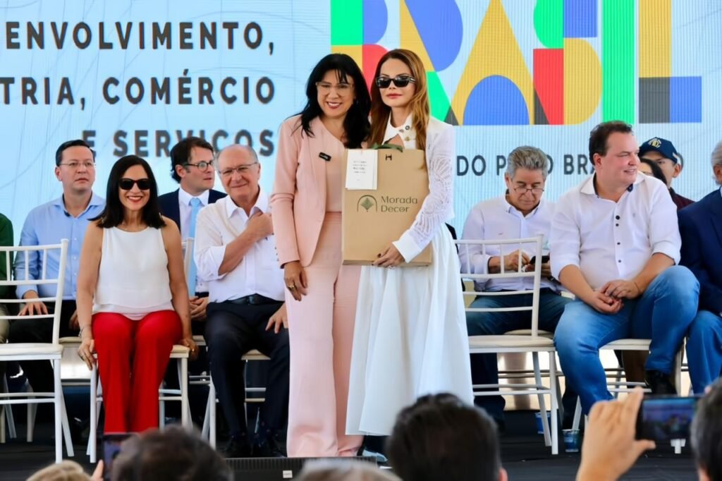 “Virginia é uma mulher firme, humana e comprometida com quem mais precisa”, diz prefeita de Cáceres