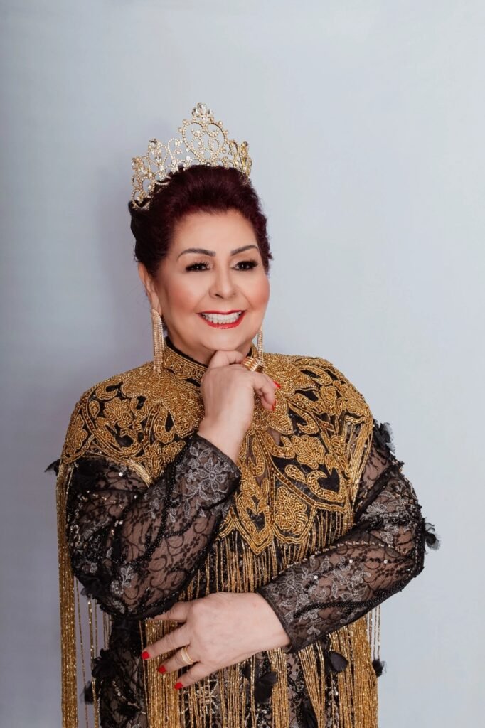 Cuiabá Fashion Week 2025 homenageia Idê Guimarães, ícone internacional da elegância e do empoderamento feminino