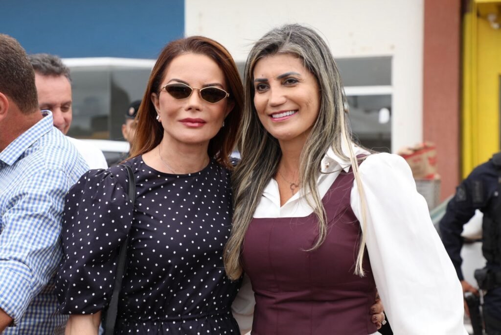Primeira-dama de Nova Bandeirantes enaltece Virginia Mendes e destaca legado social no Estado