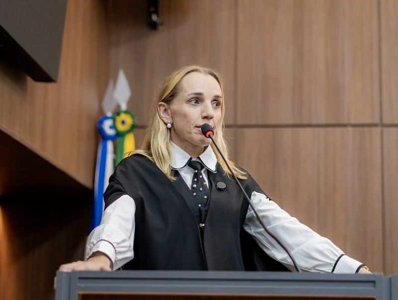Katiuscia rebate Samantha e diz que apoio político não deve ser definido apenas por gênero
