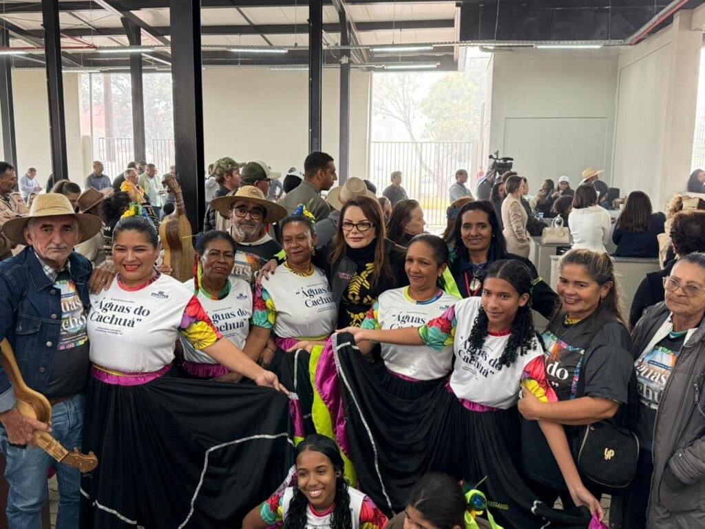 Virginia Mendes participa da inauguração da nova Feira do Produtor de Chapada e celebra fortalecimento da agricultura familiar
