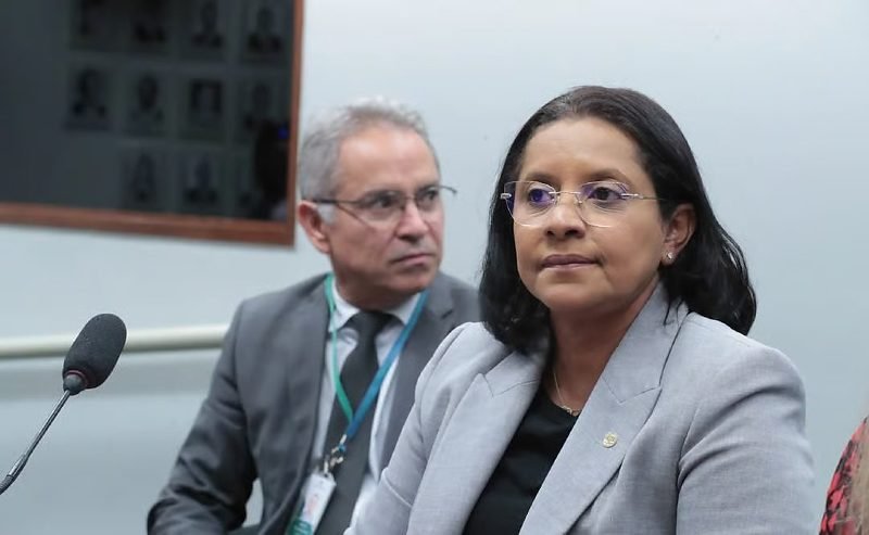 Gisela Simona critica fala de Antônio Galvan sobre feminicídio e cobra mais proteção às mulheres