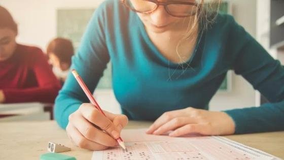 Concursos em MT oferecem 275 vagas com salários de até R$ 23,6 mil; inscrições terminam hoje